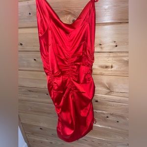 Lulu’s red body con dress.